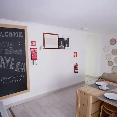 Lägenhet Stylish Duplex In City Center *