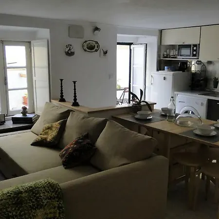 Stylish Duplex In City Center *